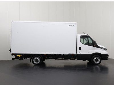 Iveco Daily 35S14 Bakwagen+Laadklep | 1000Kg Laadvermogen | Airco | Camera | Cruise | 3-Zits | Dakspoiler foto 13