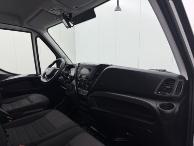 Iveco Daily 35S14 Bakwagen+Laadklep | 1000Kg Laadvermogen | Airco | Camera | Cruise | 3-Zits | Dakspoiler foto 20