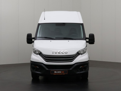 Iveco Daily 35S14 Hi-Matic Automaat L2H2 | 3500Kg TG | Airco | Cruise | 3-Persoons | Betimmering foto 10