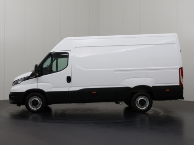 Iveco Daily 35S14 Hi-Matic Automaat L2H2 | 3500Kg TG | Airco | Cruise | 3-Persoons | Betimmering foto 12