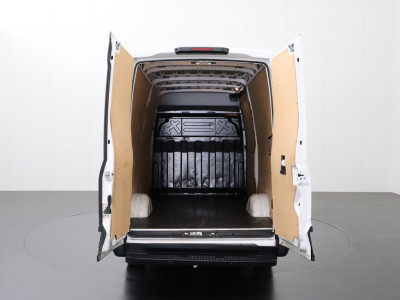 Iveco Daily 35S14 Hi-Matic Automaat L2H2 | 3500Kg TG | Airco | Cruise | 3-Persoons | Betimmering foto 4