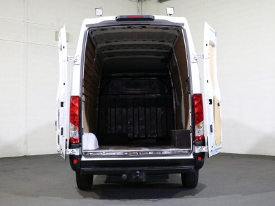 Iveco Daily 35S14 L2 H2 Airco 3.5T Trekhaak foto 12