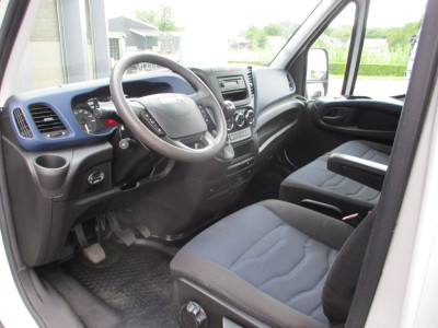 Iveco Daily 35S14 Oprijwagen, oprijbak Airco Trekhaak foto 5