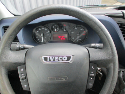 Iveco Daily 35S14 Oprijwagen, oprijbak Airco Trekhaak foto 8