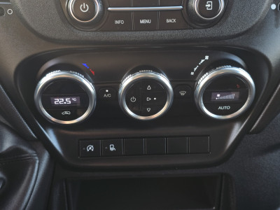 Iveco Daily 35S14V 2.3 352L H2 - 140 Pk - Euro 6 - Airco - Cruise Control foto 14
