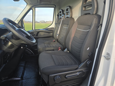 Iveco Daily 35S14V 2.3 352L H2 - 140 Pk - Euro 6 - Airco - Cruise Control foto 17