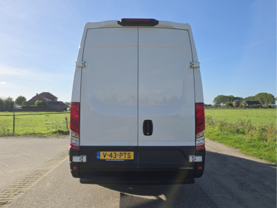 Iveco Daily 35S14V 2.3 352L H2 - 140 Pk - Euro 6 - Airco - Cruise Control foto 4