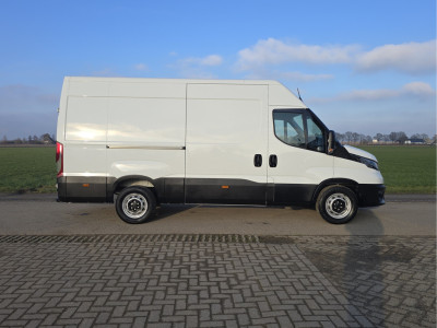 Iveco Daily 35S14V 2.3 352L H2 - 140 Pk - Euro 6 - Airco - Cruise Control foto 7