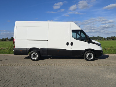 Iveco Daily 35S14V 2.3 352L H2 - 140 Pk - Euro 6 - Airco - Cruise Control foto 7