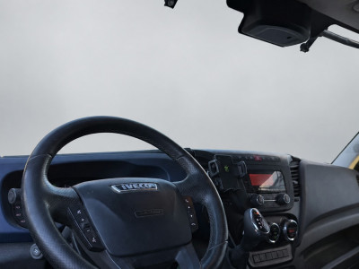 Iveco Daily 35S14V 2.3 L2H1 Edition Cruise, Airco, 3500kg Trekhaak, Radio, Clima, EURO6, Uniek! foto 2