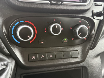 Iveco Daily 35S16 157 PK / L2H2 / AIRCO / CRUISE / 3-ZITS / 3.5 TON TREKKEN / CAMERA foto 14