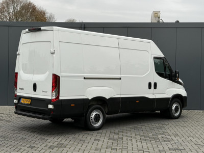 Iveco Daily 35S16 157 PK / L2H2 / AIRCO / CRUISE / 3-ZITS / 3.5 TON TREKKEN / CAMERA foto 3