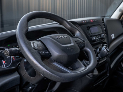 Iveco Daily 35S16 | 160PK | 3-Zits | Climatronic | Trekhaak 3.500 Kg foto 11