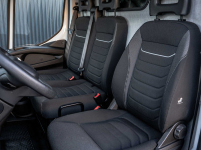 Iveco Daily 35S16 | 160PK | 3-Zits | Climatronic | Trekhaak 3.500 Kg foto 12