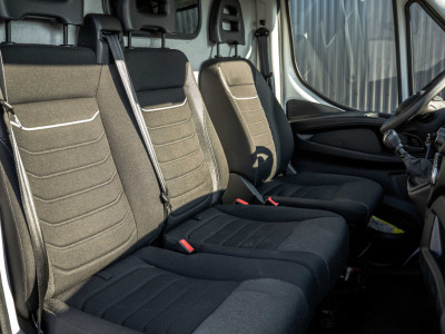 Iveco Daily 35S16 | 160PK | 3-Zits | Climatronic | Trekhaak 3.500 Kg foto 13