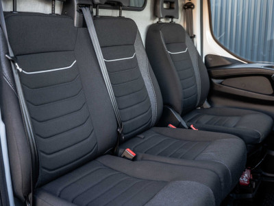 Iveco Daily 35S16 | 160PK | 3-Zits | Climatronic | Trekhaak 3.500 Kg foto 13