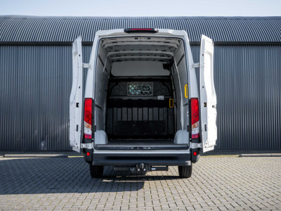 Iveco Daily 35S16 | 160PK | 3-Zits | Climatronic | Trekhaak 3.500 Kg foto 9