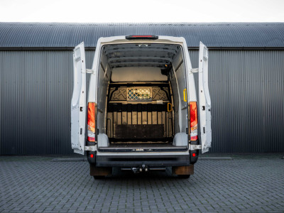 Iveco Daily 35S16 | 160PK | 3-Zits | Climatronic | Trekhaak 3.500 Kg foto 9