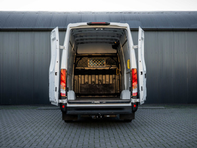 Iveco Daily 35S16 | 160PK | 3-Zits | Climatronic | Trekhaak 3.500 Kg foto 9