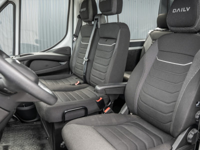 Iveco Daily 35S16 | 160 PK |  Automaat | Camera | Cruise | Airco | 3.5T Trekgewicht foto 12