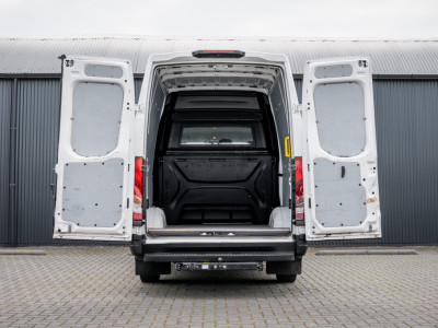 Iveco Daily 35S16 | 160 PK |  Automaat | Camera | Cruise | Airco | 3.5T Trekgewicht foto 9