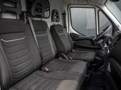 Iveco Daily **35S16 | 160 PK |  L2H2 | Automaat | 3-Zits | Climate | Airco** foto 13