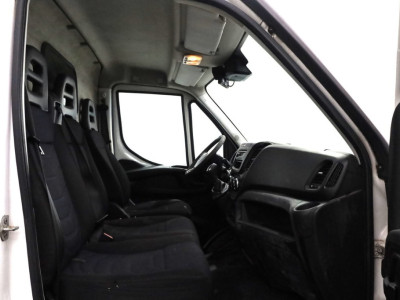 Iveco Daily 35S16 160pk E6 L2H2 HiMatic Automaat Airco/Camara/Trekhaak 3500kg 07-2017 foto 3
