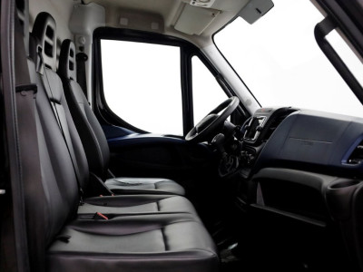 Iveco Daily 35S16 160pk HiMatic Automaat L1H1 LED/Airco/Camera Trekhaak 3500kg 06-2021 foto 3