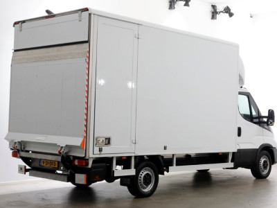 Iveco Daily 35S16 3.0 160pk HiMatic Automaat Bakwagen met laadklep en zijdeur 02-2024 2