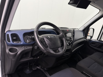 Iveco Daily 35S16 Hi-Matic Automaat L2H2 | 3500Kg Trekhaak foto 3