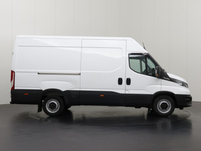 Iveco Daily 35S16 Hi-Matic Automaat L2H2 | 3500Kg Trekken | Airco | 3-Zits | Betimmering 13