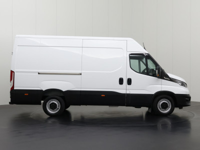 Iveco Daily 35S16 Hi-Matic Automaat L2H2 | 3500Kg Trekken | Airco | 3-Zits | Betimmering foto 13