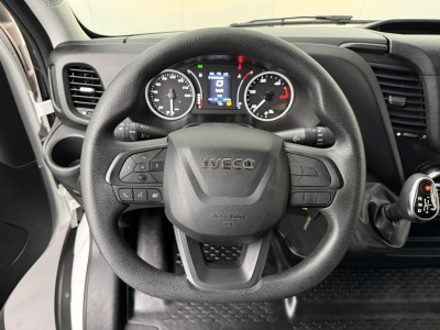 Iveco Daily 35S16 Hi-Matic Automaat L2H2 | 3500Kg Trekken | Airco | 3-Zits | Betimmering 14