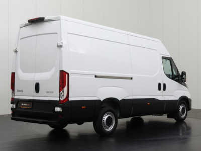 Iveco Daily 35S16 Hi-Matic Automaat L2H2 | 3500Kg Trekken | Airco | 3-Zits | Betimmering foto 2