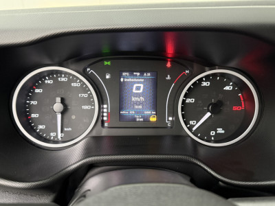 Iveco Daily 35S16 Hi-Matic Automaat L2H2 | 3500Kg Trekken | Airco | 3-Zits | Betimmering 9