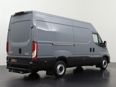 Iveco Daily 35S16 Hi-Matic Automaat L2H2 | Luchtvering | Navigatie | Camera | 3500Kg Trekhaak | Airco | 3-Zits 2