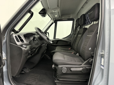 Iveco Daily 35S16 Hi-Matic Automaat L2H2 | Luchtvering | Navigatie | Camera | 3500Kg Trekhaak | Airco | 3-Zits 21