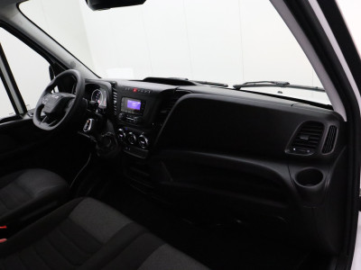 Iveco Daily 35S16 Hi-Matic Automaat L3H2 | Airco | 3-Persoons | Betimmering foto 18