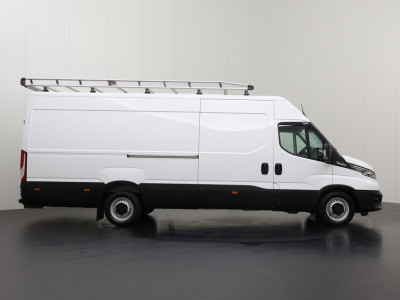 Iveco Daily 35S16 Hi-Matic Automaat L3H2 | LED | Imperiaal | Trekhaak | Multimedia | Navigatie | Camera | Airco | Cruise foto 13