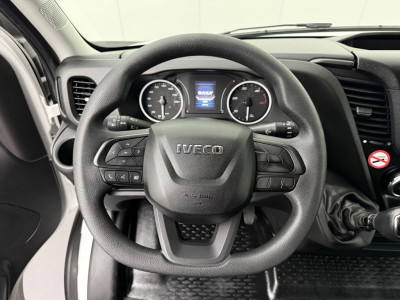 Iveco Daily 35S16 L2H2 | 3500 Kg Trekken | Airco | 3-Zits | Betimmering 14