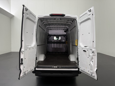 Iveco Daily 35S16 L2H2 | 3500 Kg Trekken | Airco | 3-Zits | Betimmering 4