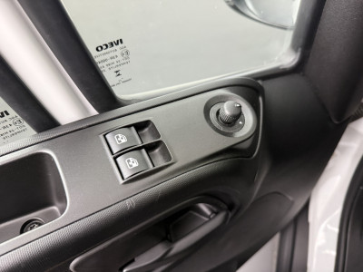Iveco Daily 35S16 L4H2 Maxi (2025 ) | Fabrieksgarantie | Digital Cockpit | Multimedia | Airco | Betimmering 8