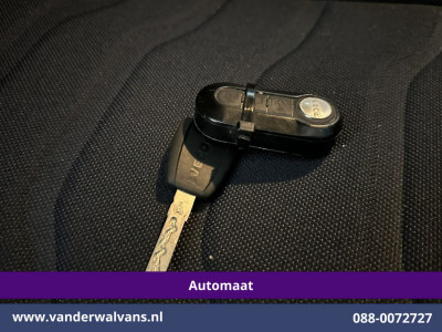 Iveco Daily 35S16V 157pk Automaat 3500kg Trekhaak L2H1 Euro6 Airco | Camera | Navigatie | LM Velgen Cruisecontrol, Bijrijdersbank 20