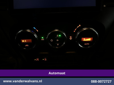 Iveco Daily 35S16V 157pk Automaat 3500kg Trekhaak L2H1 Euro6 Airco | Camera | Navigatie | LM Velgen Cruisecontrol, Bijrijdersbank 7