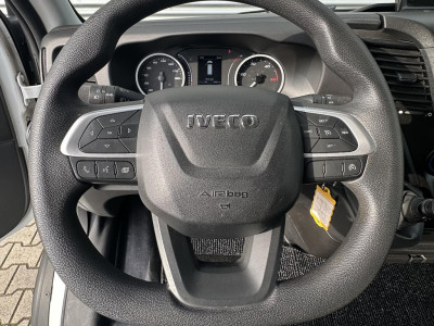 Iveco Daily 35S16V 2.3 410 L4H2 Airco|Cruise|Camera TOPSTAAT 3500kg trekgewicht foto 12