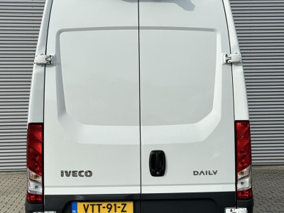Iveco Daily 35S16V 2.3 410 L4H2 Airco|Cruise|Camera TOPSTAAT 3500kg trekgewicht foto 13