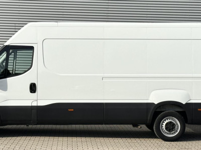 Iveco Daily 35S16V 2.3 410 L4H2 Airco|Cruise|Camera TOPSTAAT 3500kg trekgewicht foto 5