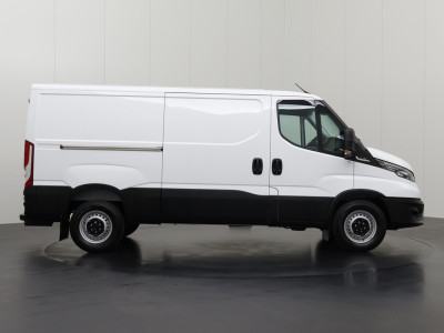 Iveco Daily 35S16V Hi-Matic Automaat L2H1 | 3500Kg Trekhaak | Led | Navigatie | Camera | Airco | Cruise | Betimmering 13