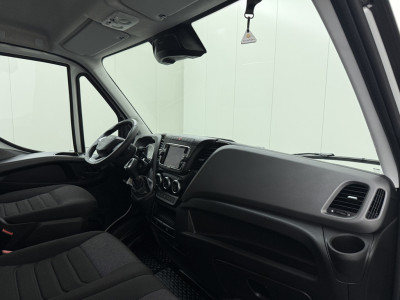 Iveco Daily 35S16V Hi-Matic Automaat L2H1 | 3500Kg Trekhaak | Led | Navigatie | Camera | Airco | Cruise | Betimmering 21