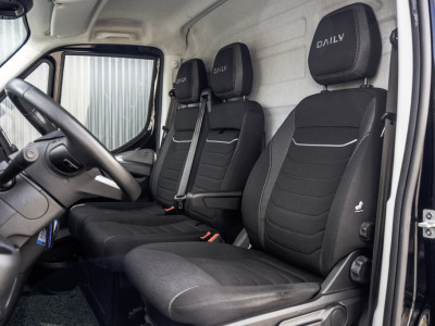 Iveco Daily 35S16V L2H2 | Automaat | Camera | 3.5T Trekgewicht | Climate | Cruise | Euro 6 foto 13